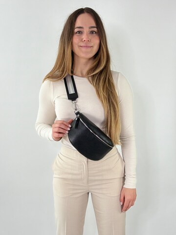 lePelou Fanny Pack 'CHIARA medium' in Black