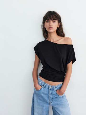 T-shirt Pull&Bear en noir : devant