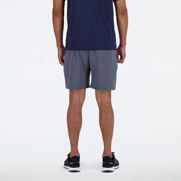 Regular Pantalon de sport 'Essential Short 7"' new balance en gris