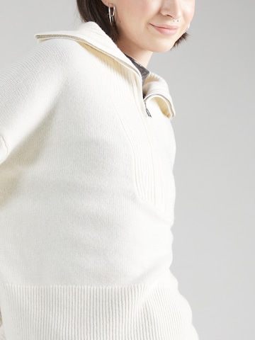 Pull-over Calvin Klein en blanc