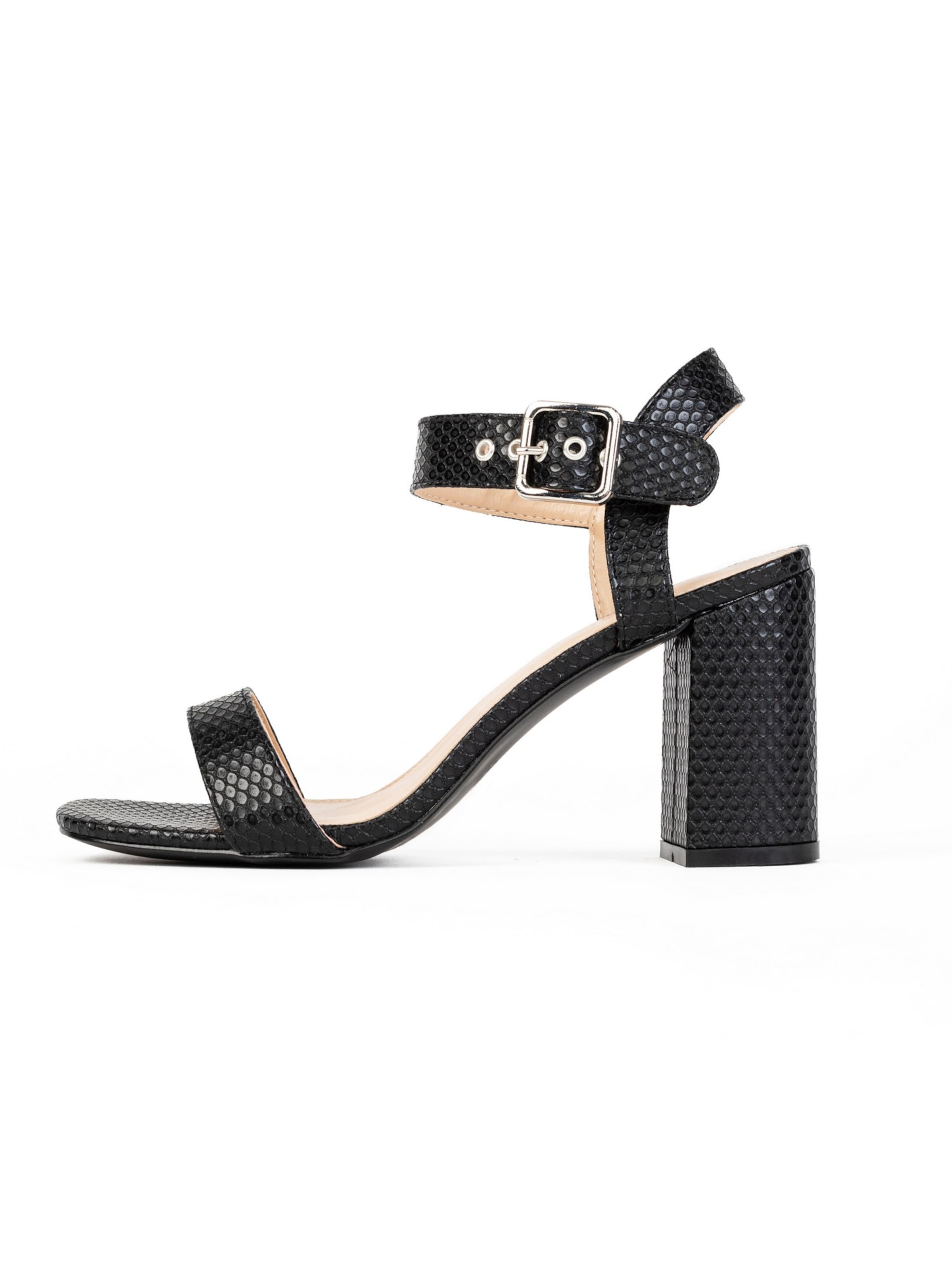Celena Sandal 'Chanay' i svart: framsida