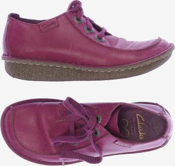 CLARKS Flats & Loafers in 37 in Pink: front