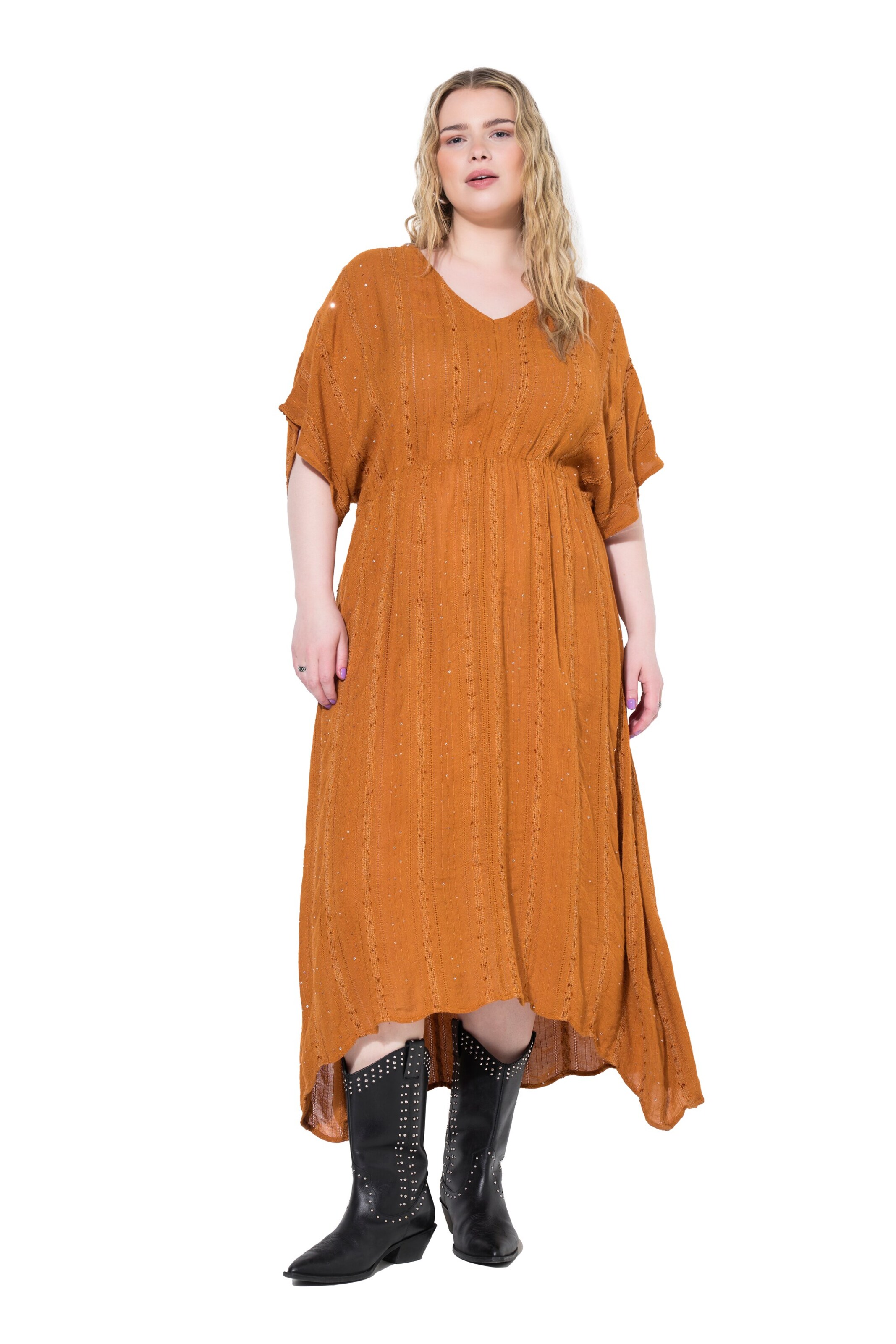 Studio Untold Jurk in Oranje: voorkant