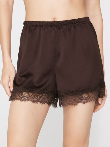 Tezenis Regular Pajama Pants in Brown: front