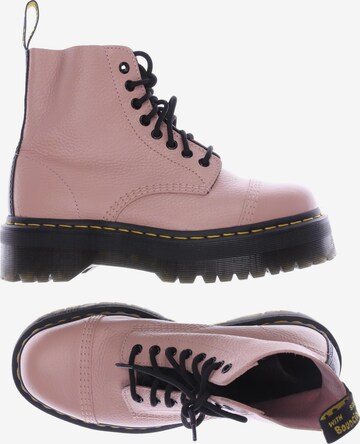 Dr. Martens Dress Boots in 40 in Pink: front