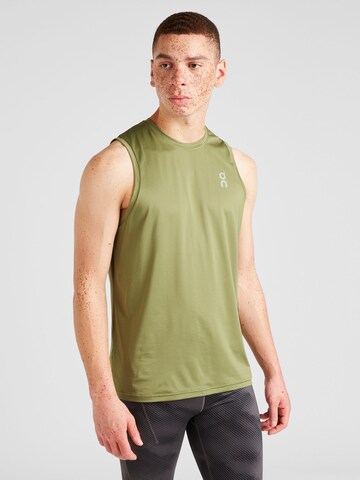 On Performance Shirt in Green: front