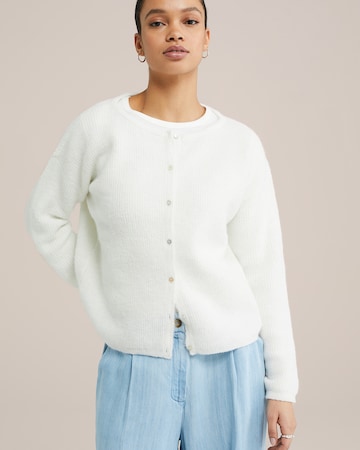 WE Fashion Knit cardigan in White: front