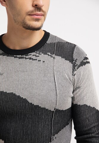 TUFFSKULL Pullover in Grau