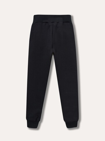 WINKIKI Regular Pants in Black