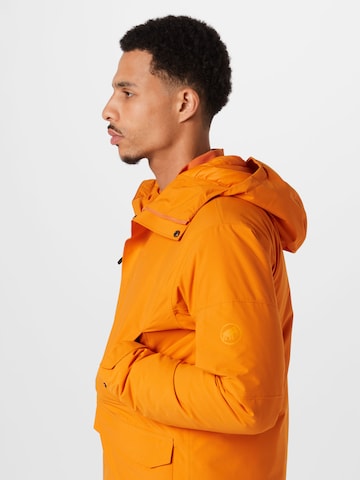 MAMMUT - Chaqueta de montaña 'Chamuera' en naranja