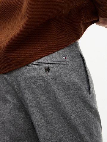 TOMMY HILFIGER Slim fit Pleat-front trousers 'New York' in Grey