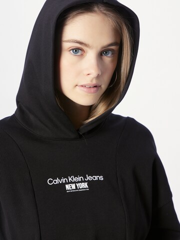 Calvin Klein Jeans Sweatshirt i svart