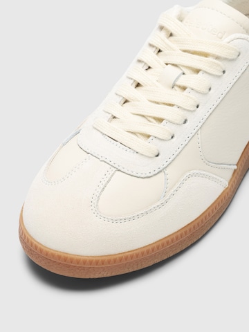 SELECTED Sneakers in White
