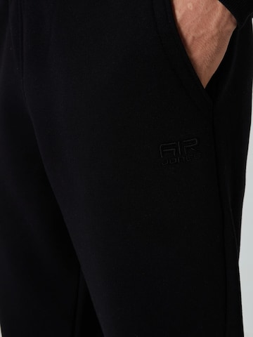 Tommy Life Sweat suit in Black