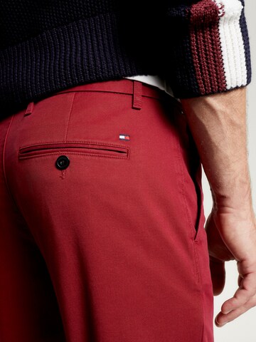 TOMMY HILFIGER Regular Chinohose in Rot