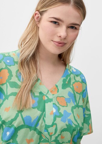 TRIANGLE Shirt in Groen