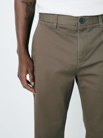 Next Regular Chinohousut värissä ruskea