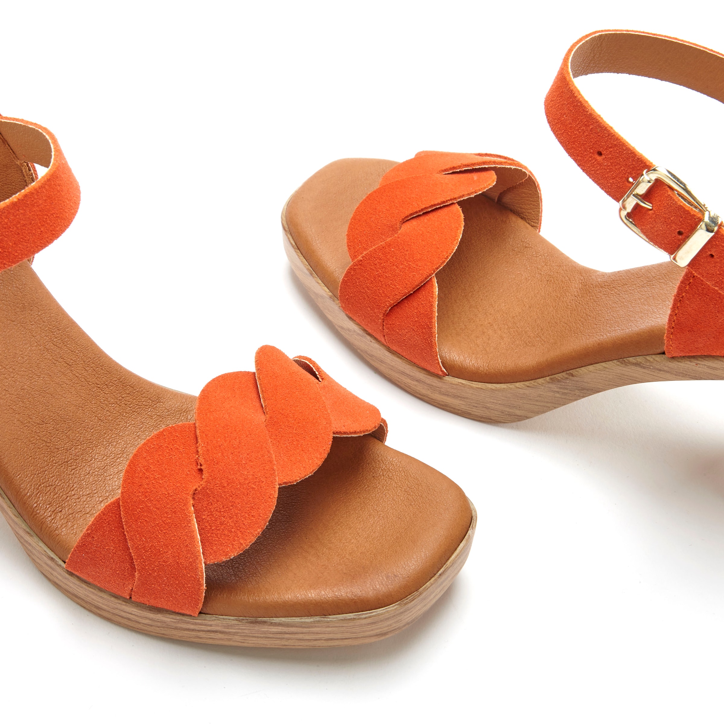 LASCANA Strap sandal in Orange