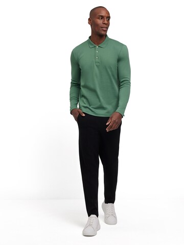 FALKE Shirt 'Essential' in Green
