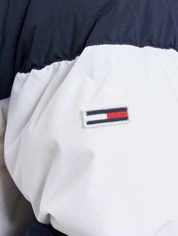 Tommy Jeans Zimní bunda – modrá