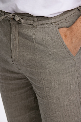 Lindbergh Regular Hose in Grün