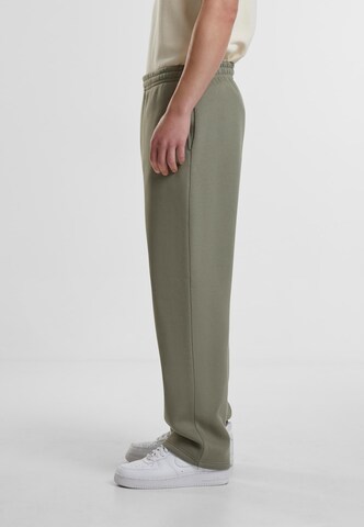 Loosefit Pantaloni di Urban Classics in verde