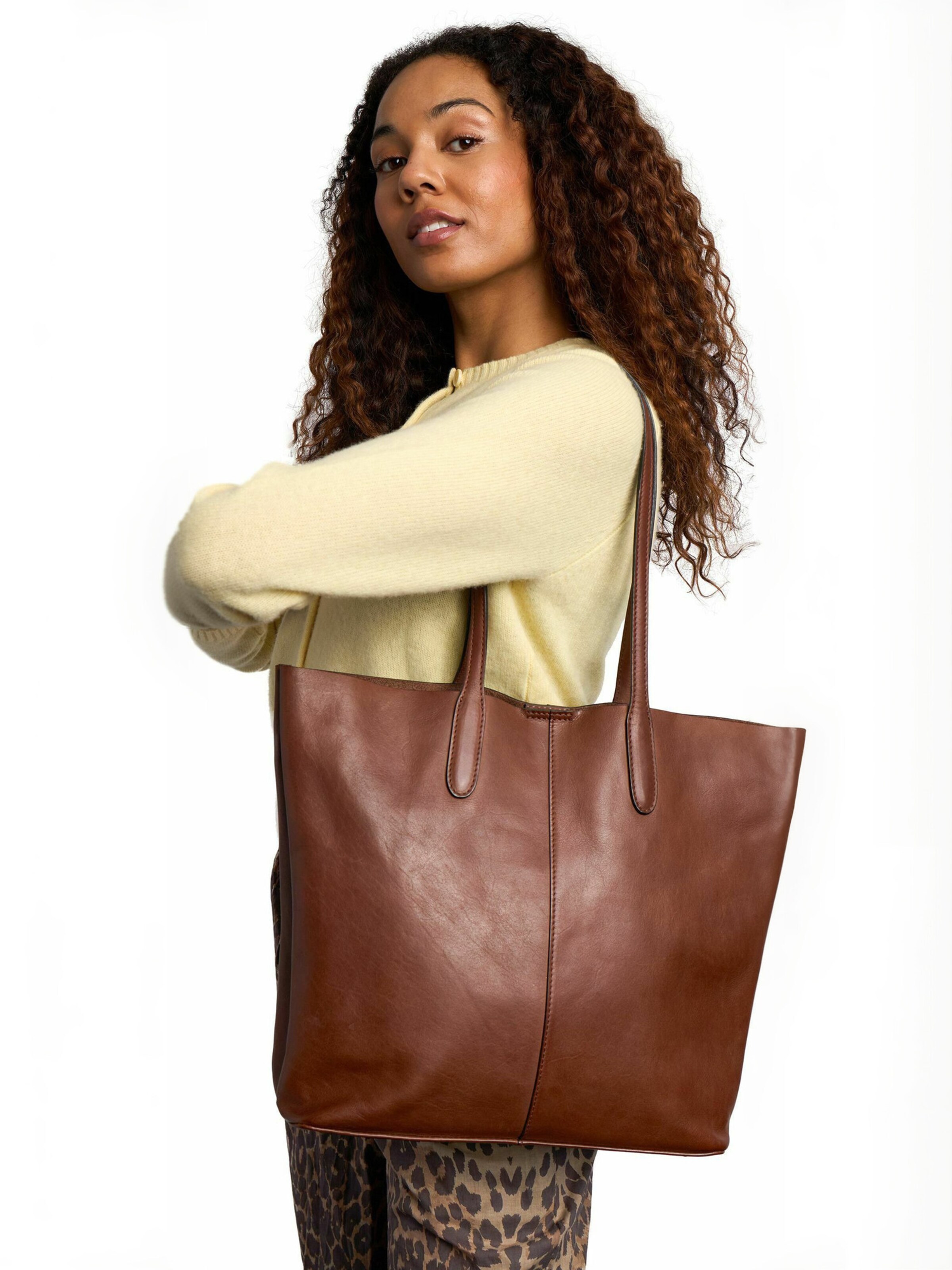 RE:DESIGNED Bag ' Oline ' in Braun: Vorderseite