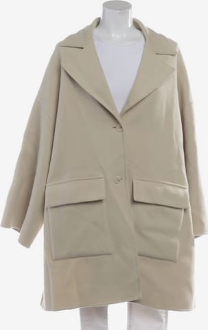 Closed Jacket & Coat in S in White: front