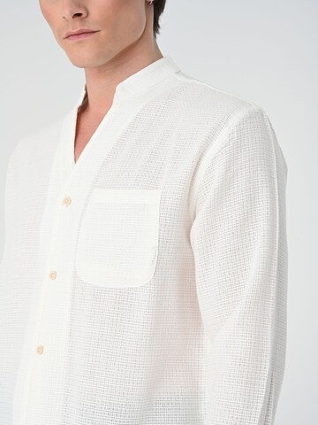 Antioch Regular fit Button Up Shirt in White