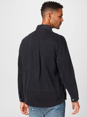 FRAME Regular Fit Hemd in Schwarz