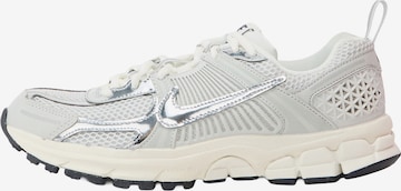 Nike Sportswear Trainers 'VOMERO 5' in Grey: front