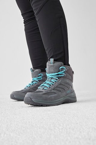 Boots di WALDLÄUFER in grigio