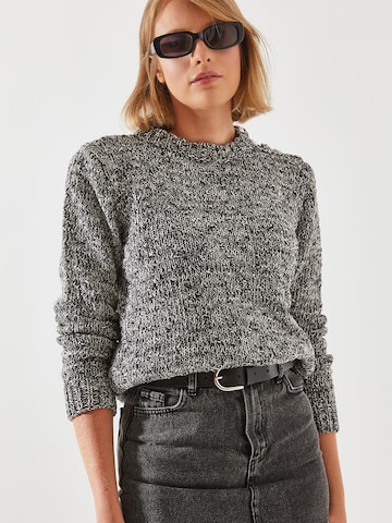 Bianco Lucci Свитер в Черный: спереди