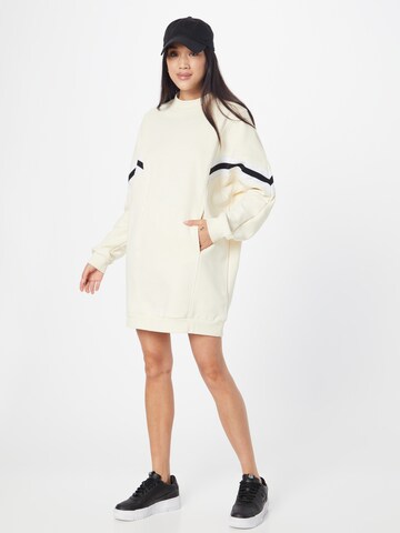 Robe oversize Urban Classics en beige