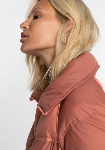 BILLABONG Between-Season Jacket in Orange