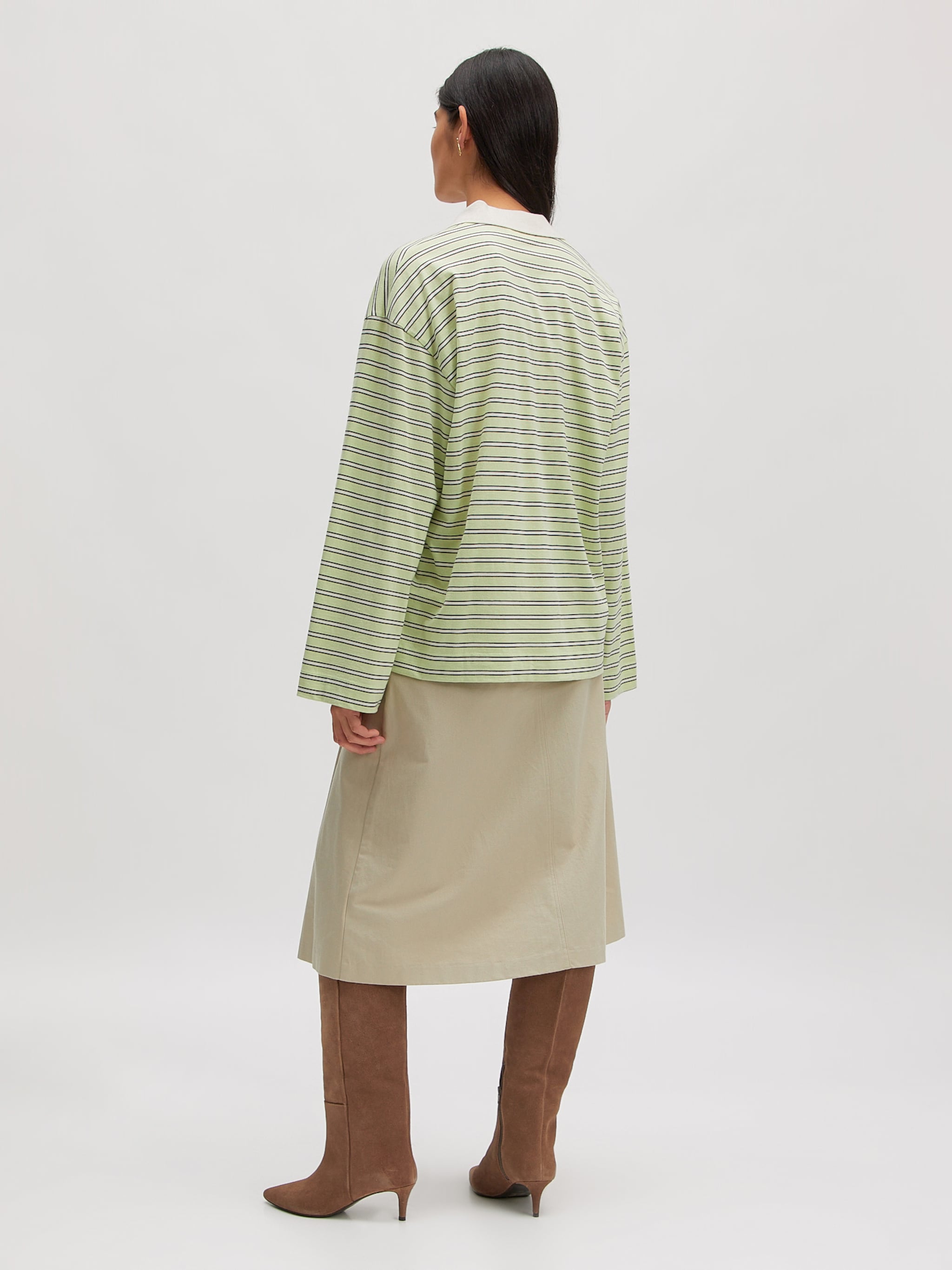 EDITED Nouveautés T-shirt 'Cindy' vert