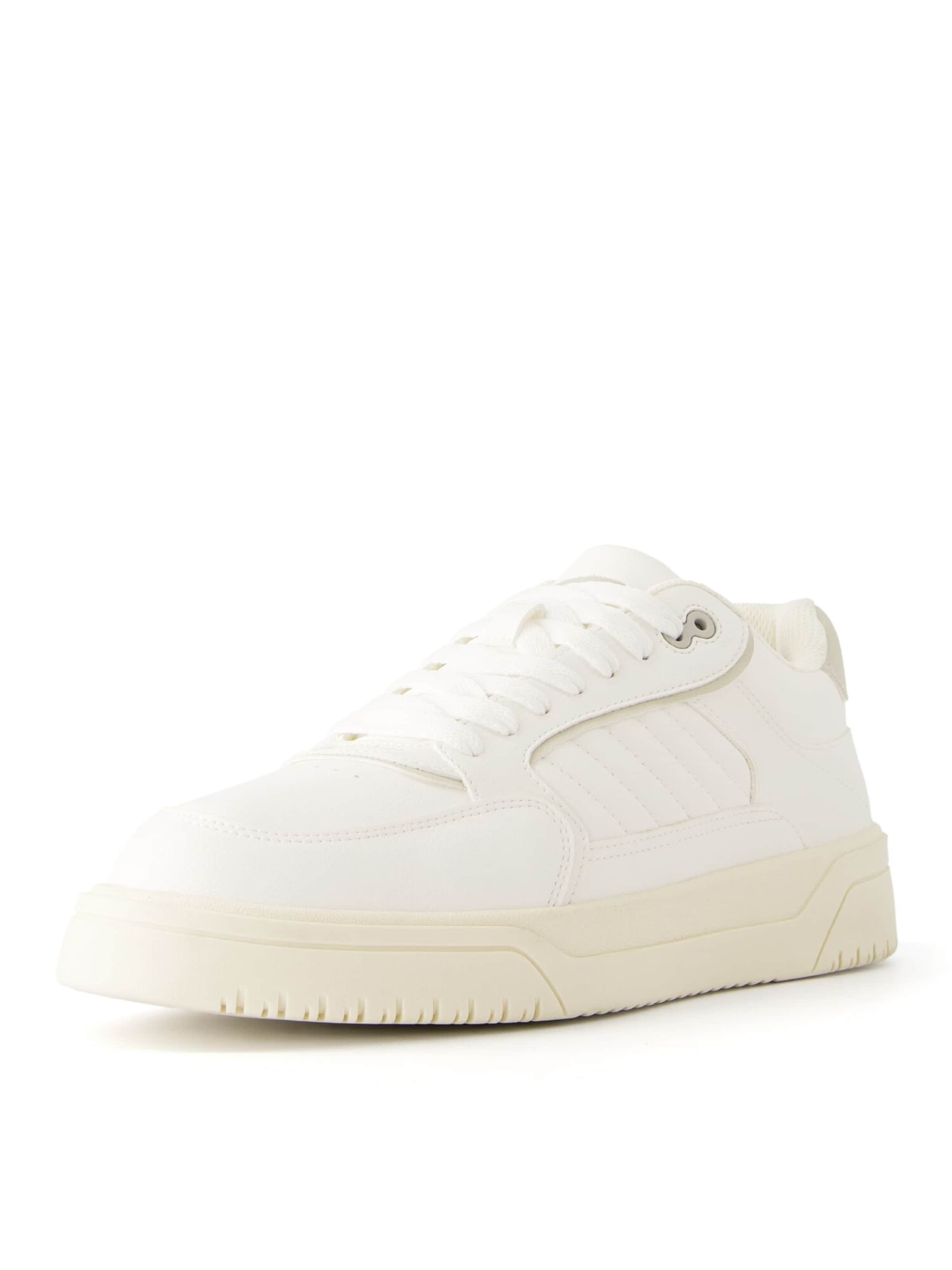 Sneaker bassa di Bershka in bianco: frontale