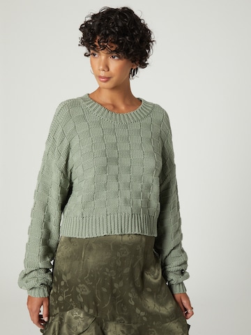 A LOT LESS Sweater 'Doro' in Green