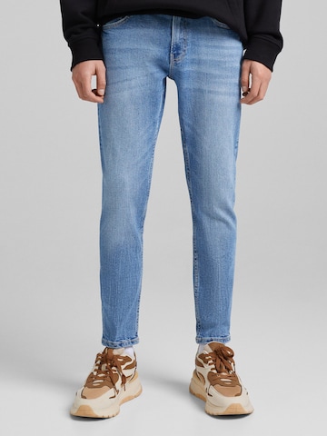 Bershka Slimfit Jeans in Blauw: voorkant