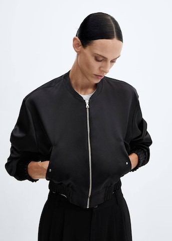 MANGO Prehodna jakna 'Malibu' | črna barva