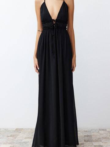 Trendyol - Vestido de noche en negro