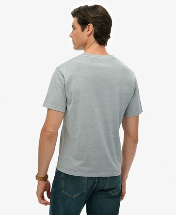 T-Shirt 'Essentials' Superdry en gris