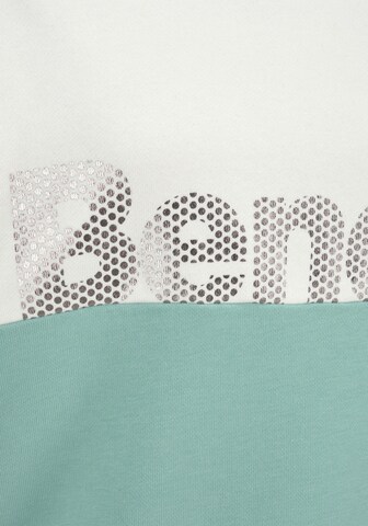 BENCH Sweatshirt in Green