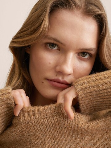 MANGO Pullover in Beige