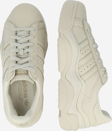 Sneaker bassa 'Superstar' di ADIDAS ORIGINALS in beige