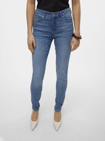 VERO MODA Skinny Jeans 'TANYA' i blå