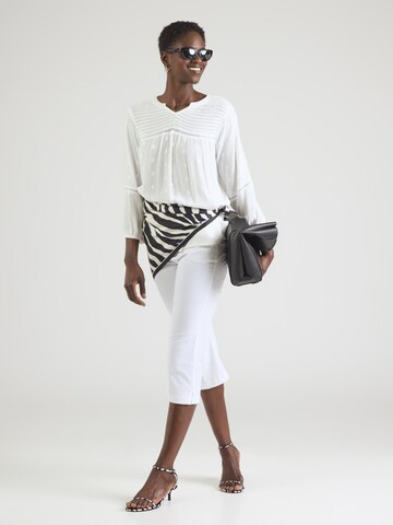 Hailys Shirt 'Sc44hiffli' in White