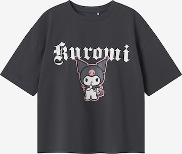 NAME IT - Camiseta 'Kuromi' en gris: frente