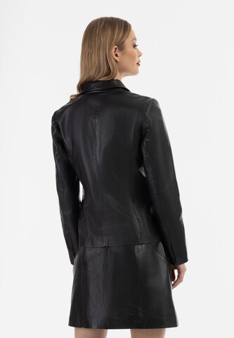 faina Between-Season Jacket in Black