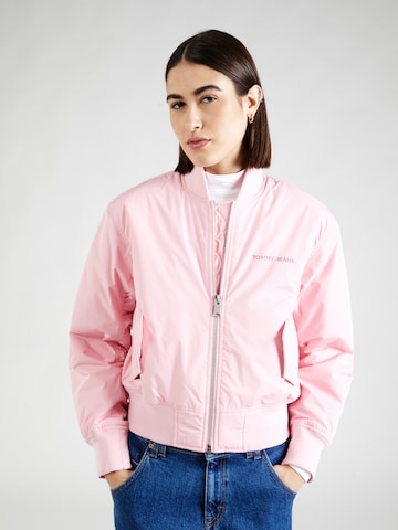 Tommy Jeans Overgangsjakke 'CLASSICS' i pink: forside